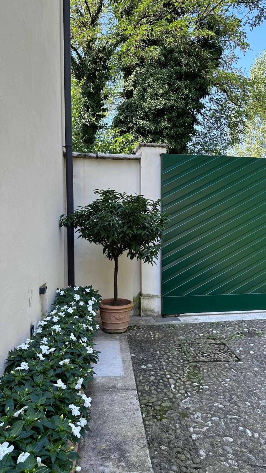 Ca' Hemingway Aparthotel Bassano del Grappa Exteriör bild