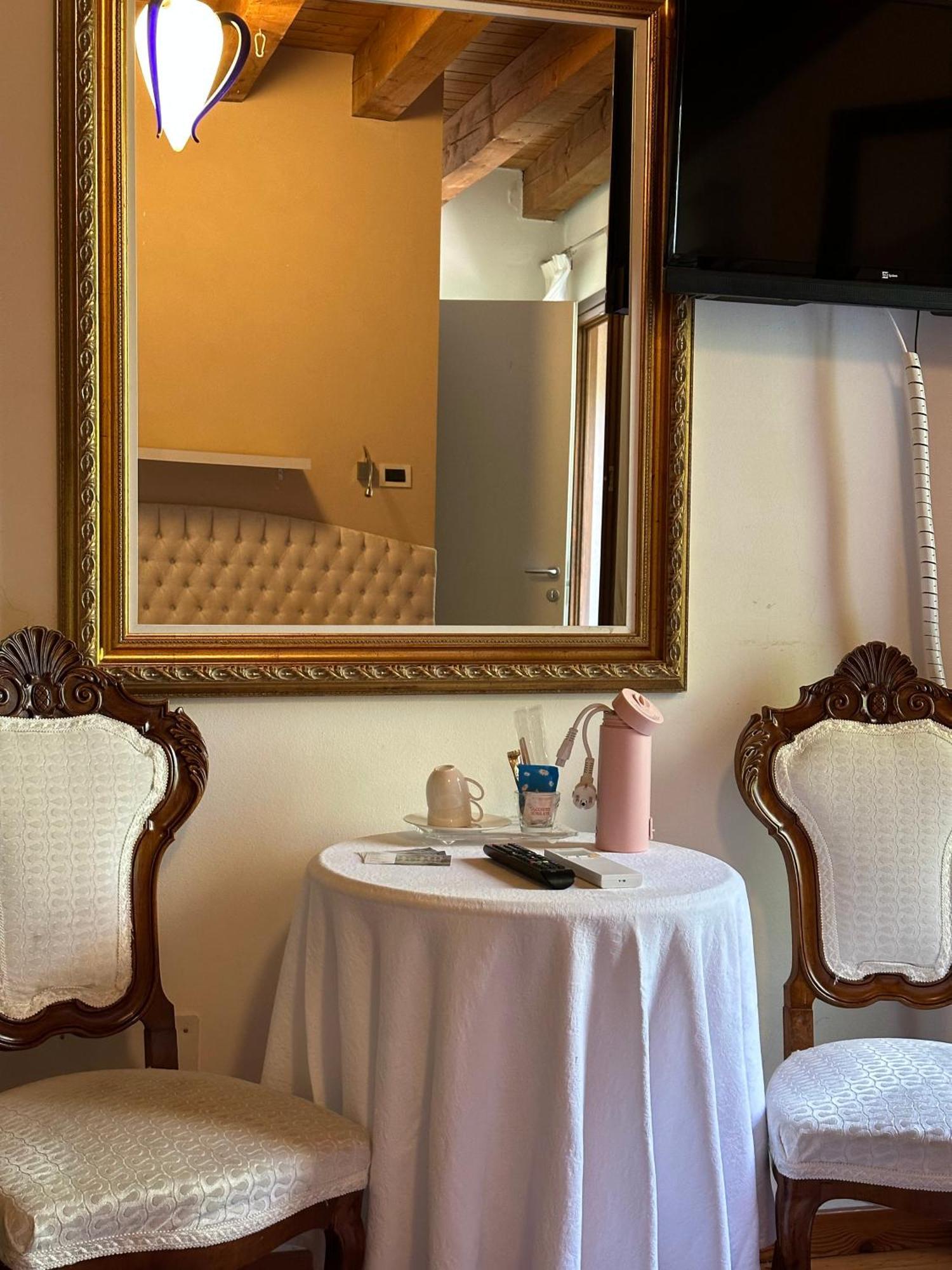 Ca' Hemingway Aparthotel Bassano del Grappa Exteriör bild