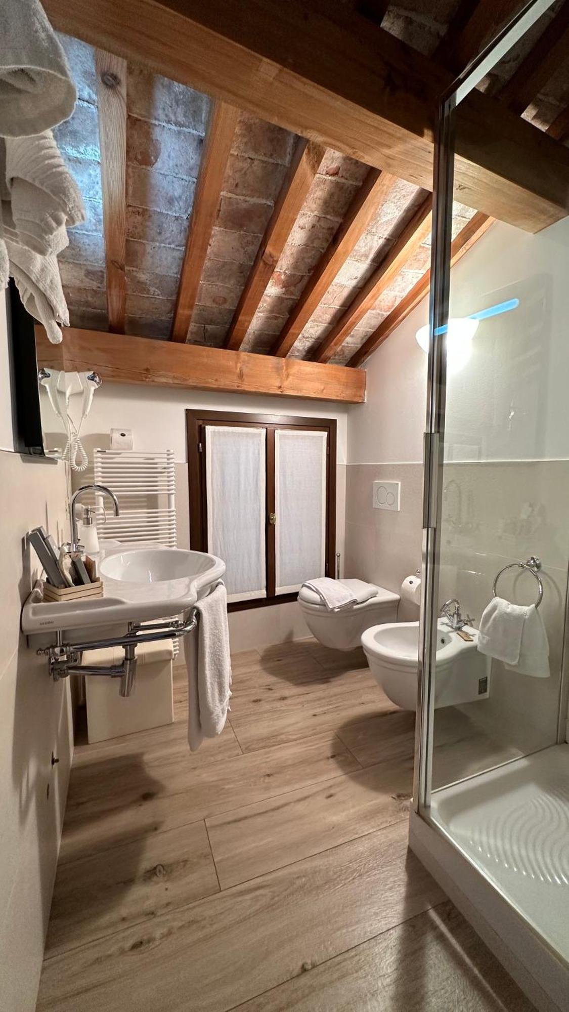 Ca' Hemingway Aparthotel Bassano del Grappa Exteriör bild