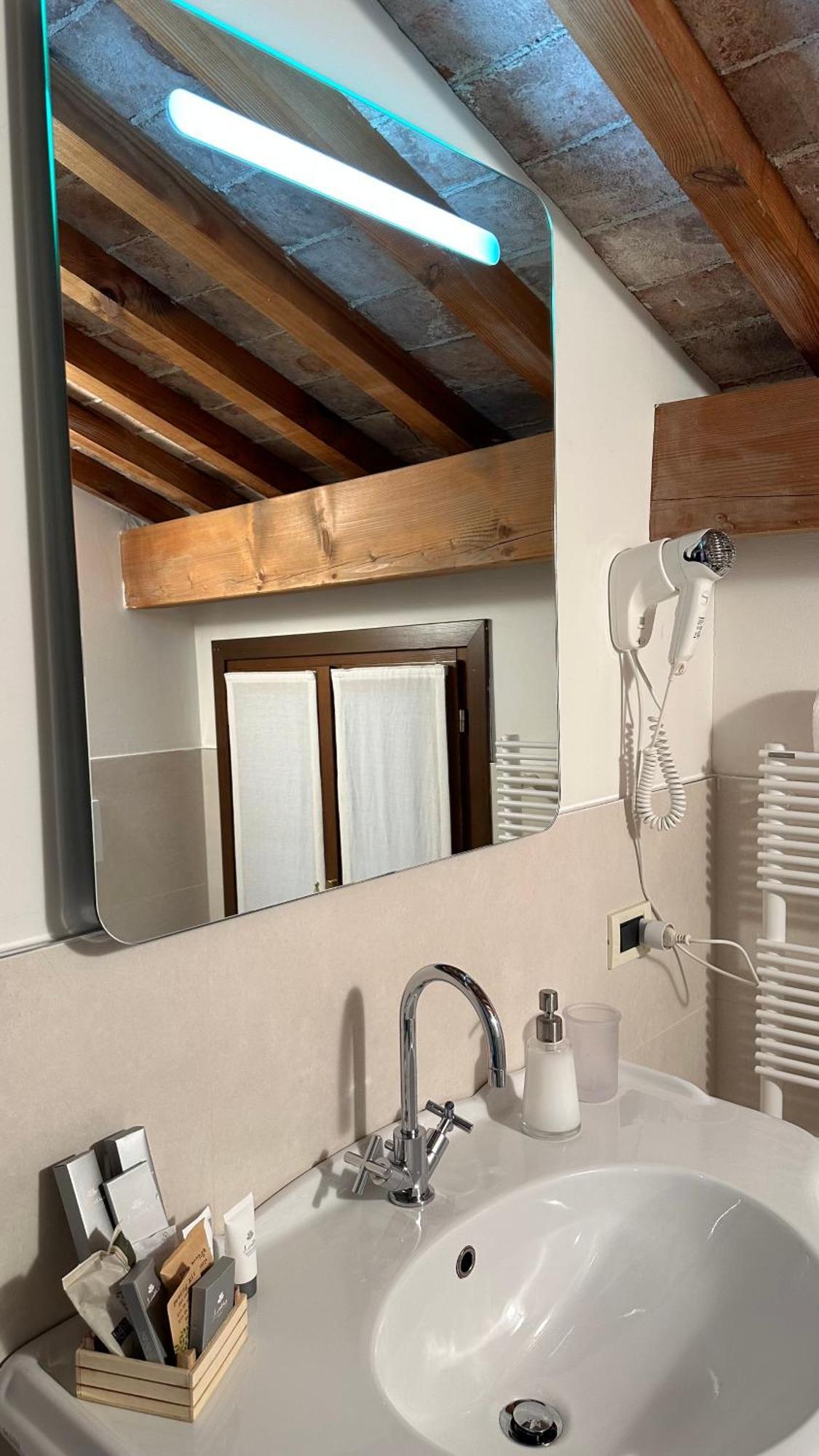 Ca' Hemingway Aparthotel Bassano del Grappa Exteriör bild