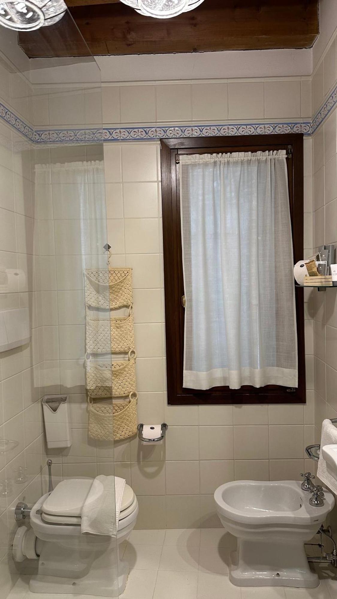 Ca' Hemingway Aparthotel Bassano del Grappa Exteriör bild